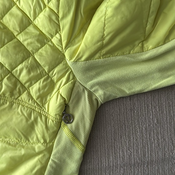 Lululemon What The Fluff Pullover Clarity Yellow size 4 - Picture 5 of 7